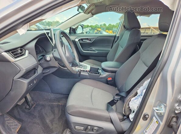2T3RWRFV9RW230481 2024 TOYOTA RAV4 Silver Вид салону спереду