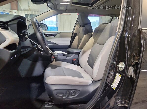 2T3RWRFV9RW237253 2024 TOYOTA RAV4 Black Front interior view