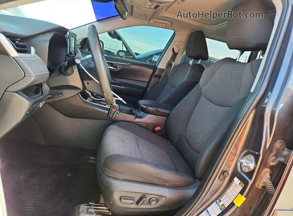 2T3RWRFVXKW027122 2019 TOYOTA RAV4 Gray Front interior view