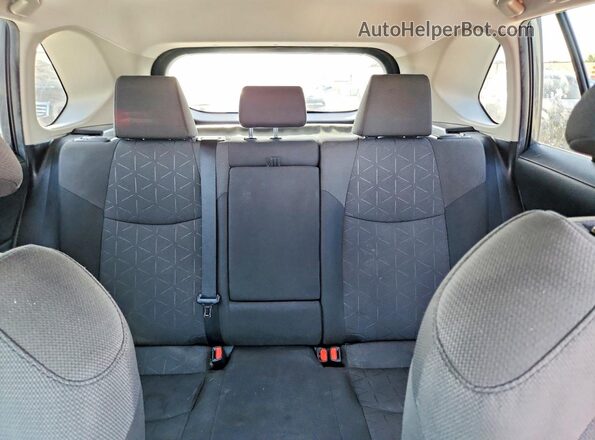 2T3RWRFVXKW027122 2019 TOYOTA RAV4 Gray Rear seats view