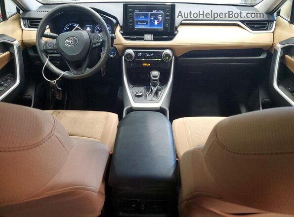 2T3RWRFVXMW113128 2021 TOYOTA RAV4 White Widok deski rozdzielczej