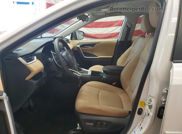 2T3RWRFVXMW113128 2021 TOYOTA RAV4 White Widok wnętrza z przodu
