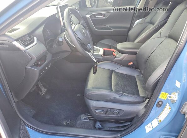 2T3S1RFV8NW318058 2022 TOYOTA RAV4 Black Widok wnętrza z przodu