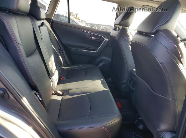 2T3S1RFVXMW165682 2021 TOYOTA RAV4 Gray Rear interior view