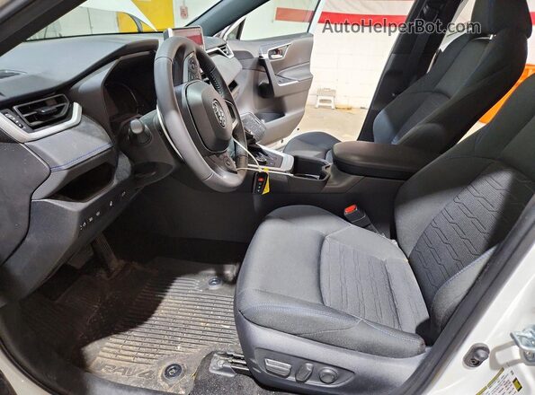 2T3T6RFV1RW067914 2024 TOYOTA RAV4 White Vista interior delantera