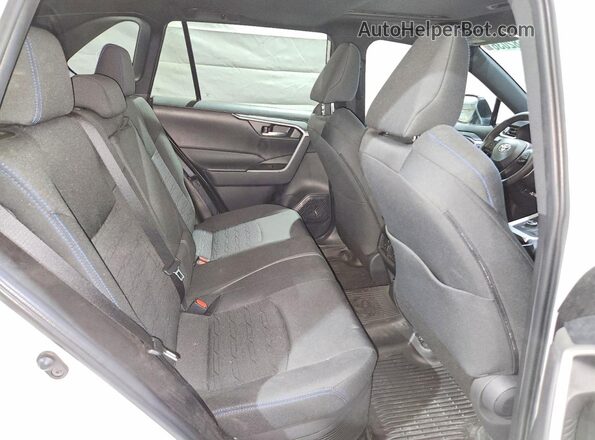 2T3T6RFV1RW067914 2024 TOYOTA RAV4 White Vista de los asientos traseros