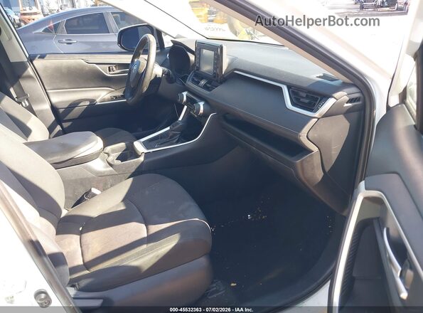 2T3W1RFV0KW013876 2019 TOYOTA RAV4 White Widok wnętrza z przodu