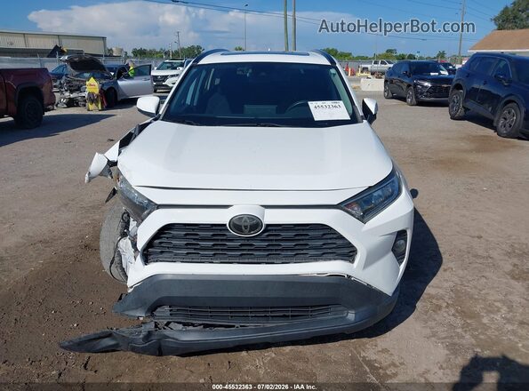 2T3W1RFV0KW013876 2019 TOYOTA RAV4 White Widok zestawu wskaźników