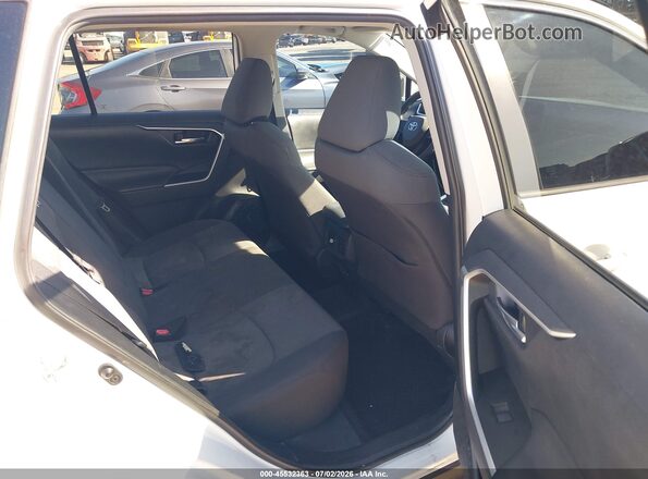 2T3W1RFV0KW013876 2019 TOYOTA RAV4 White Widok naklejki z numerem VIN