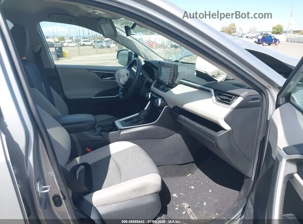 2T3W1RFV0LW078924 2020 TOYOTA RAV4 Серый Вид салона спереди