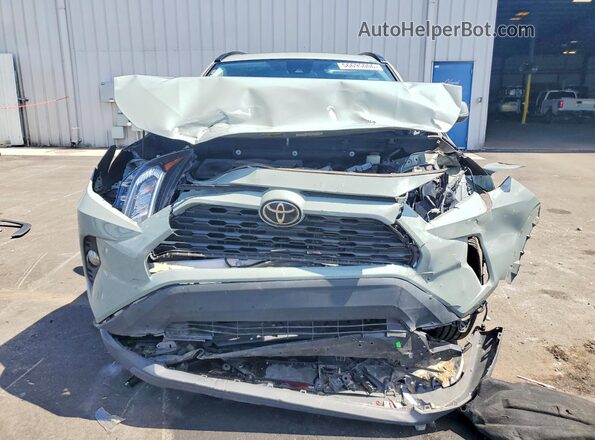 2T3W1RFV0MW136984 2021 TOYOTA RAV4 Gray Front view