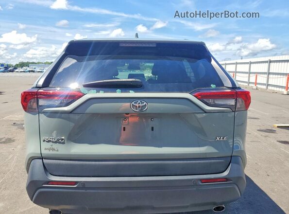 2T3W1RFV0MW136984 2021 TOYOTA RAV4 Gray Rear view