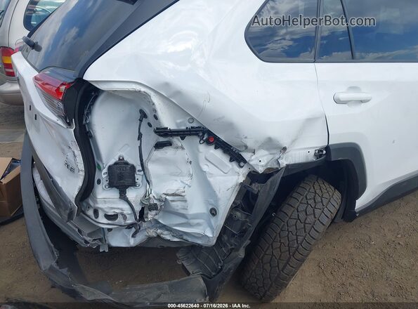 2T3W1RFV0NW236021 2022 TOYOTA RAV4 Белый Вид спереди