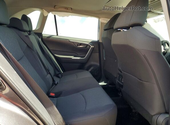 2T3W1RFV0RC259709 2024 TOYOTA RAV4 Silver Սալոնի հետևի տեսք