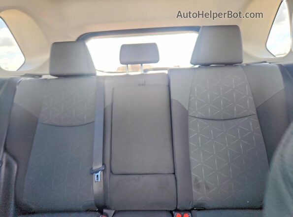 2T3W1RFV0RW363101 2024 TOYOTA RAV4 White Vista de los asientos traseros