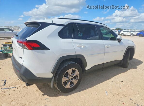 2T3W1RFV0RW363101 2024 TOYOTA RAV4 White Trasero derecho