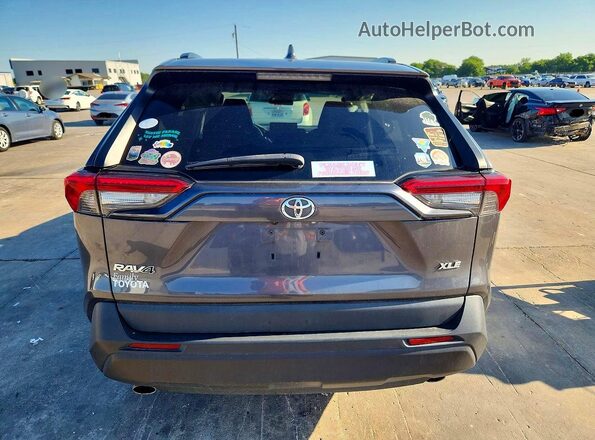 2T3W1RFV1MW106103 2021 TOYOTA RAV4 Gray Vista trasera