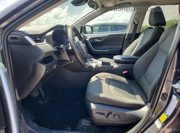 2T3W1RFV1NW216893 2022 TOYOTA RAV4 Silver Front interior view