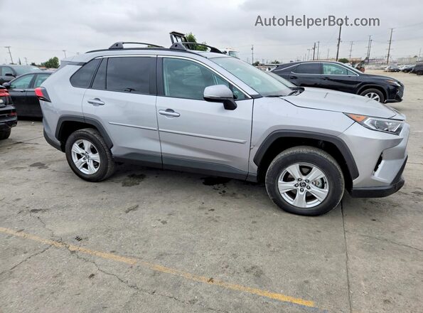 2T3W1RFV1SW438006 2025 TOYOTA RAV4 Silver Przód prawy