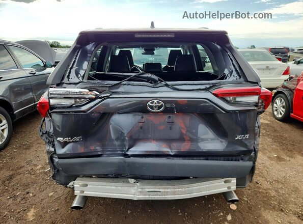 2T3W1RFV2LW095076 2020 TOYOTA RAV4 Charcoal უკანა ხედი