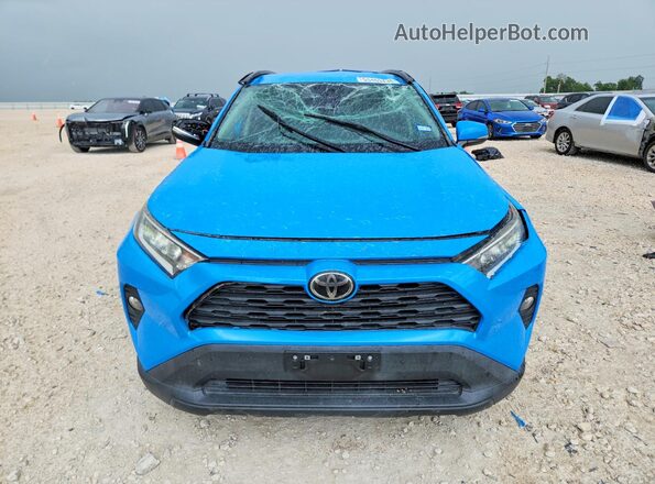 2T3W1RFV2MW112959 2021 TOYOTA RAV4 Blue Widok z przodu