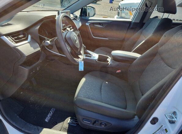 2T3W1RFV2PC251012 2023 TOYOTA RAV4 White Widok wnętrza z przodu