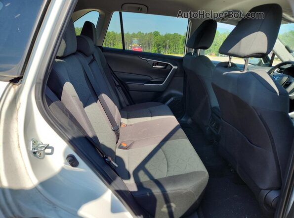 2T3W1RFV2PC251012 2023 TOYOTA RAV4 White Widok wnętrza z tyłu