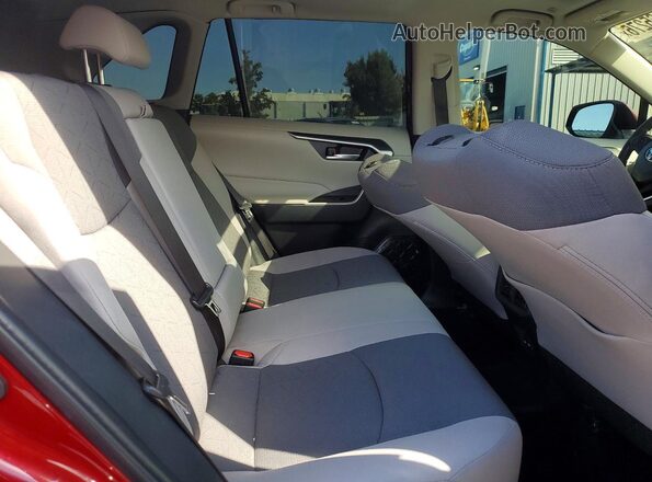 2T3W1RFV2SW383212 2025 TOYOTA RAV4 Красный Вид задней части салона