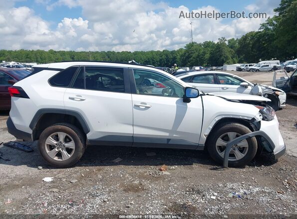 2T3W1RFV3MC167387 2021 TOYOTA RAV4 White Вид задньої частини салону