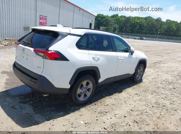 2T3W1RFV3NC177855 2022 TOYOTA RAV4 White უკანა მარჯვენა