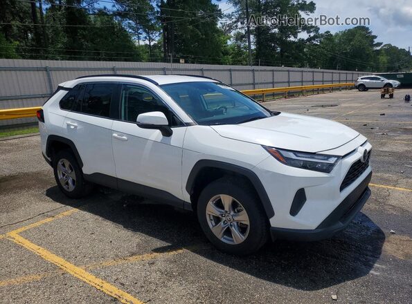 2T3W1RFV3NW214353 2022 TOYOTA RAV4 White Front right