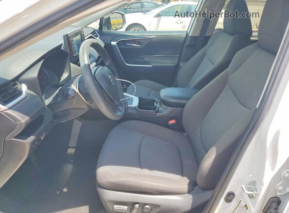 2T3W1RFV3NW214353 2022 TOYOTA RAV4 White Front interior view
