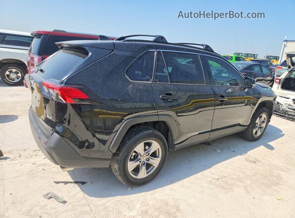2T3W1RFV3RC261499 2024 TOYOTA RAV4 Black Задня права чверть