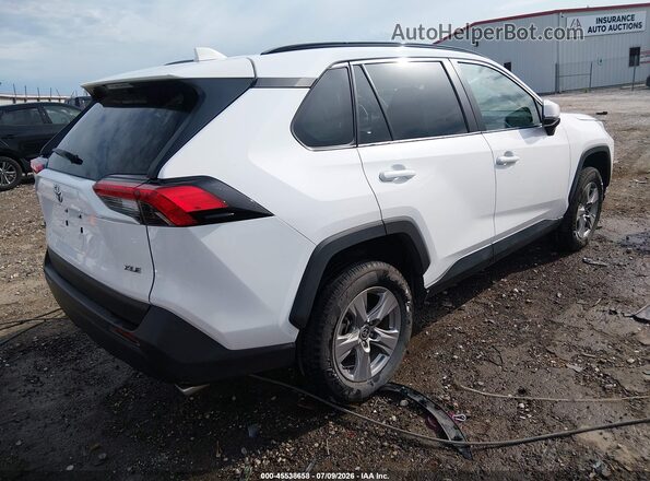 2T3W1RFV3RW329590 2024 TOYOTA RAV4 White Tył prawy