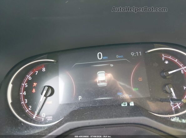 2T3W1RFV3RW329590 2024 TOYOTA RAV4 White Widok tylnych siedzeń
