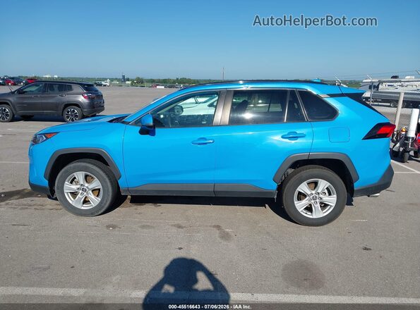 2T3W1RFV4MW117242 2021 TOYOTA RAV4 Blue Widok wnętrza 360 stopni