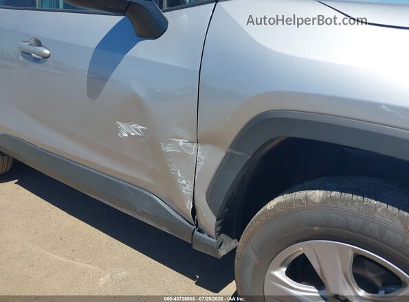 2T3W1RFV4SW387150 2025 TOYOTA RAV4 Серебряный Вид спереди