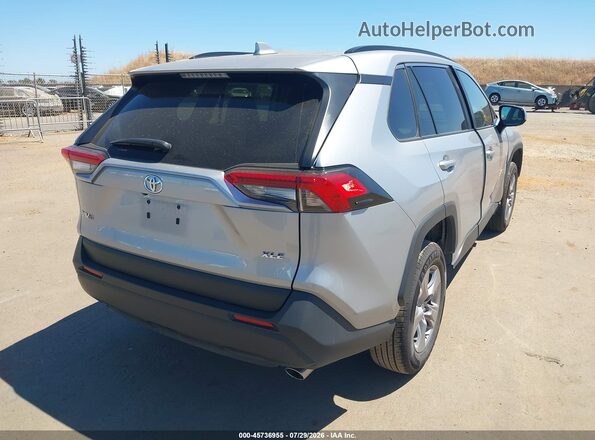 2T3W1RFV4SW387150 2025 TOYOTA RAV4 Серебряный Задняя правая четверть