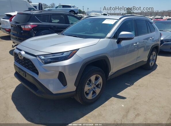 2T3W1RFV4SW427517 2025 TOYOTA RAV4 Серебряный Передняя левая четверть