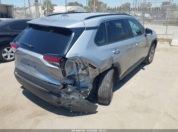 2T3W1RFV4SW427517 2025 TOYOTA RAV4 Серебряный Задняя правая четверть