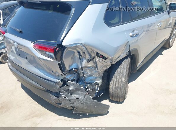 2T3W1RFV4SW427517 2025 TOYOTA RAV4 Серебряный Вид спереди