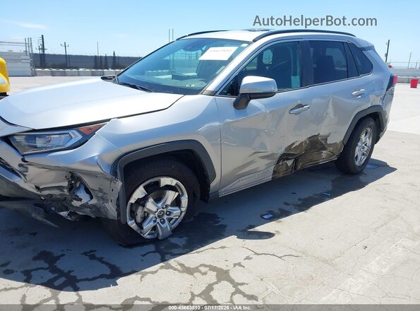 2T3W1RFV5LC034869 2020 TOYOTA RAV4 Silver Front view