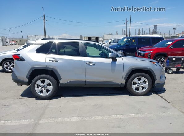 2T3W1RFV5LC034869 2020 TOYOTA RAV4 Silver Rear interior view