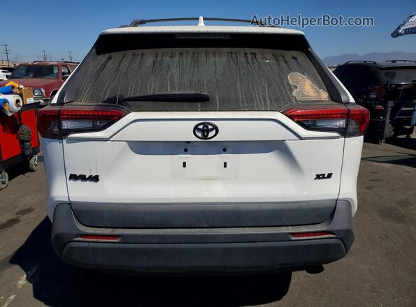2T3W1RFV5MC156066 2021 TOYOTA RAV4 White Вид ззаду