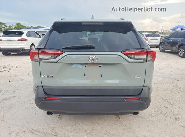 2T3W1RFV5PW241038 2023 TOYOTA RAV4 Серый Вид сзади