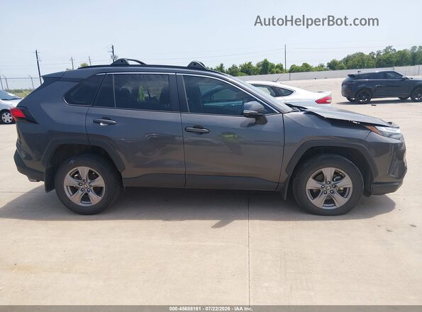 2T3W1RFV5PW294306 2023 TOYOTA RAV4 Gray Widok wnętrza z tyłu