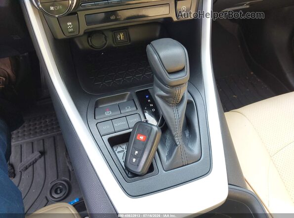 2T3W1RFV5SC327430 2025 TOYOTA RAV4 Black Dashboard view