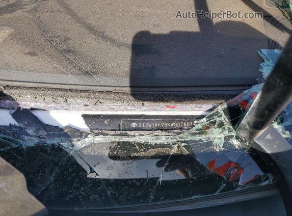 2T3W1RFV6KW007807 2019 TOYOTA RAV4 White Շարժիչի բաժամունքի տեսք
