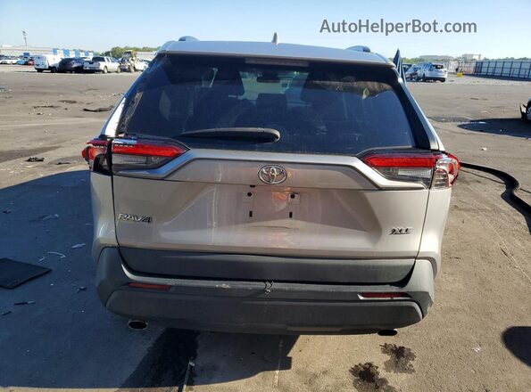 2T3W1RFV6MC135579 2021 TOYOTA RAV4 Silver Rear view