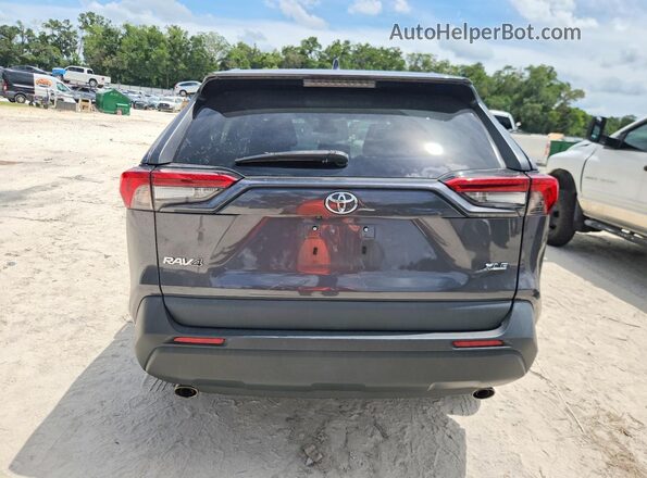 2T3W1RFV6PC223083 2023 TOYOTA RAV4 Gray Widok z tyłu